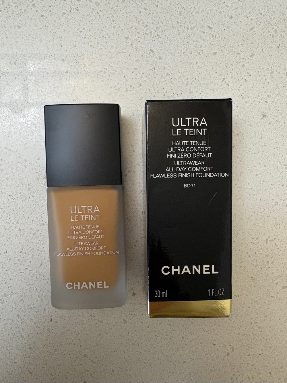 CHANEL BD71 Ultra Le Teint Foundation - BD71 Warm Beige